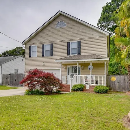Norfolk Beach House Rental With Private Pool!